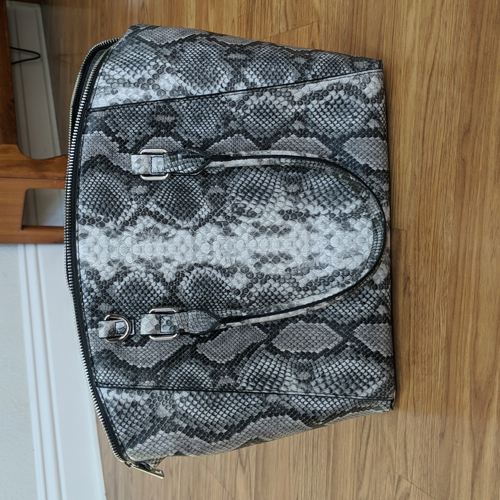 JustFab Purse Bag with detachable long strap
